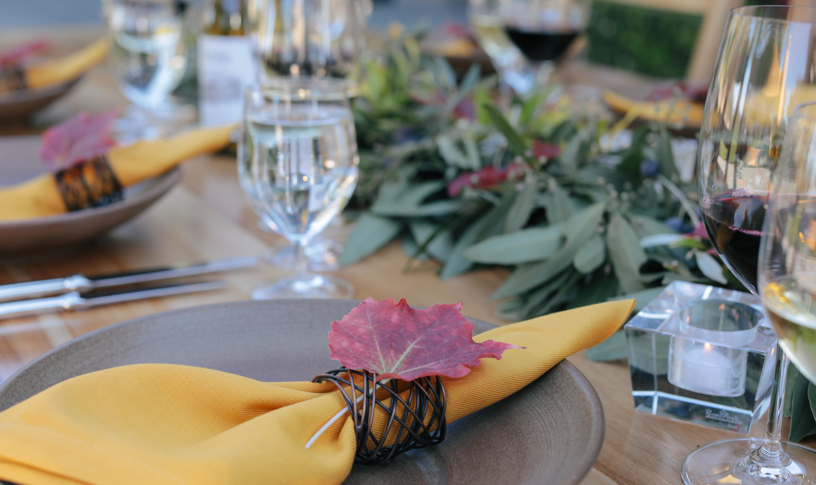 Thanksgiving Table Decorations - Fall Place Setting and Fall Napkin Ring Holder with Red Leaf, Gold Napkin