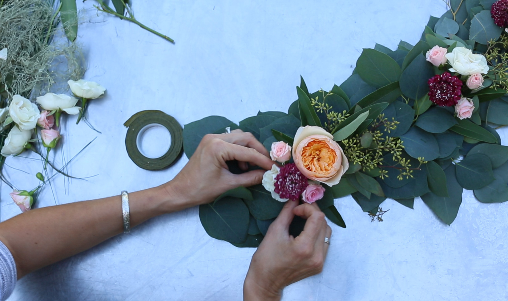 Jordan Winery Greenery Garland Table Runner with Mini Flower Bouquets