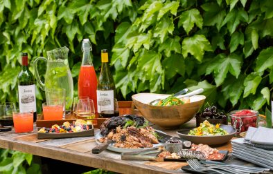 4th July buffet table for outdoor party