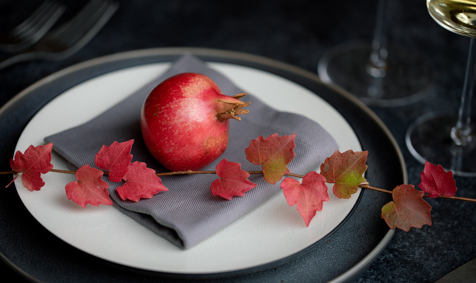 pomegranate place setting