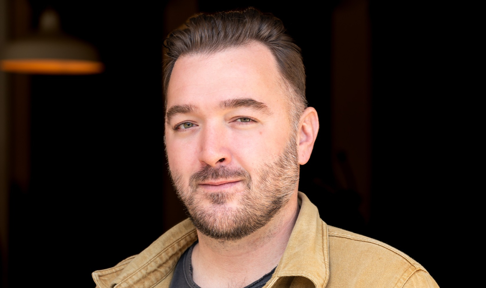 headshot of johnny barr